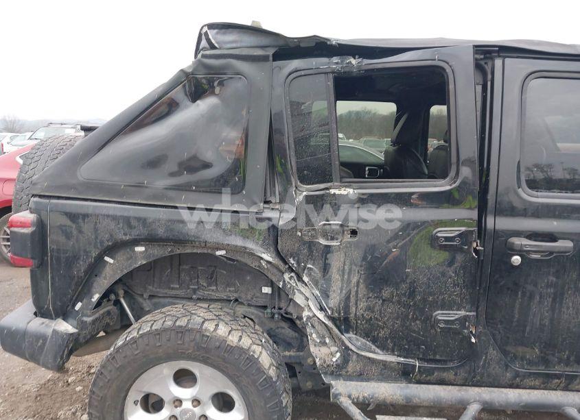 Photo 6 of 2021 Jeep Wrangler UNLIMITED SAHARA ALTITUDE 4X4 (VIN 1C4HJXEG4MW603793)