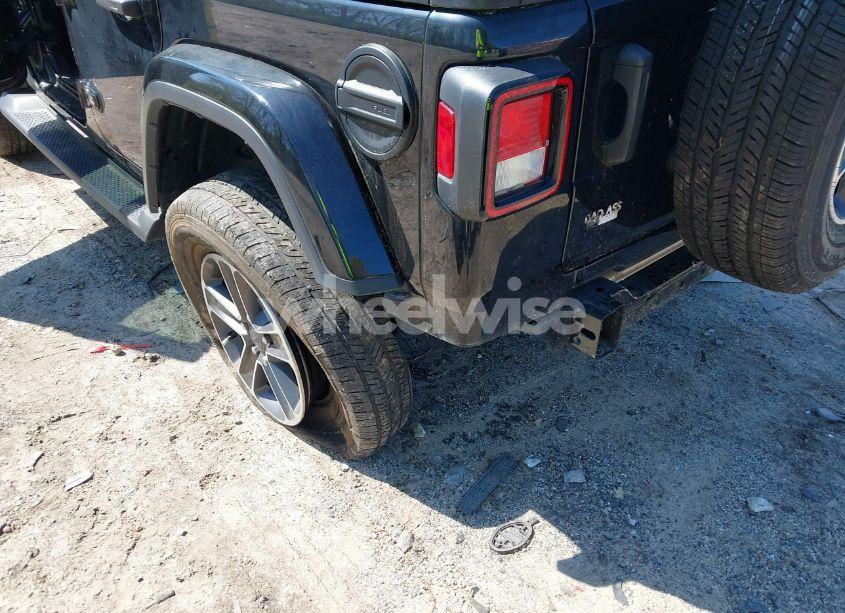 Photo 6 of 2023 Jeep Wrangler 4-DOOR SAHARA 4X4 (VIN 1C4HJXEG4PW624339)