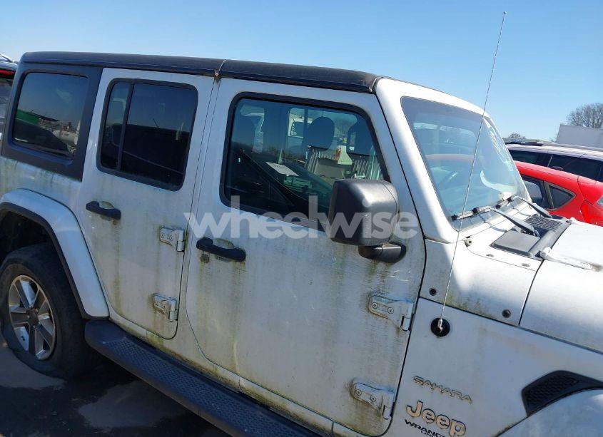 Photo 13 of 2018 Jeep Wrangler UNLIMITED SAHARA 4X4 (VIN 1C4HJXEG5JW145600)