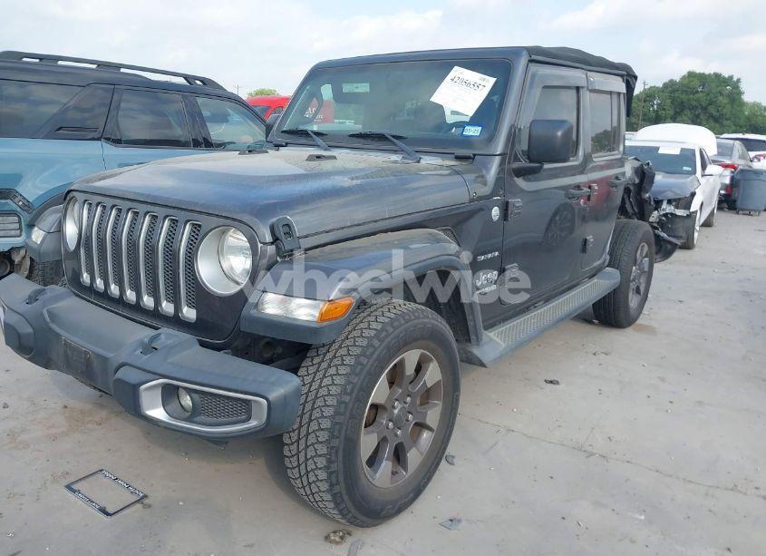 Photo 2 of 2018 Jeep Wrangler UNLIMITED SAHARA 4X4 (VIN 1C4HJXEG5JW194523)