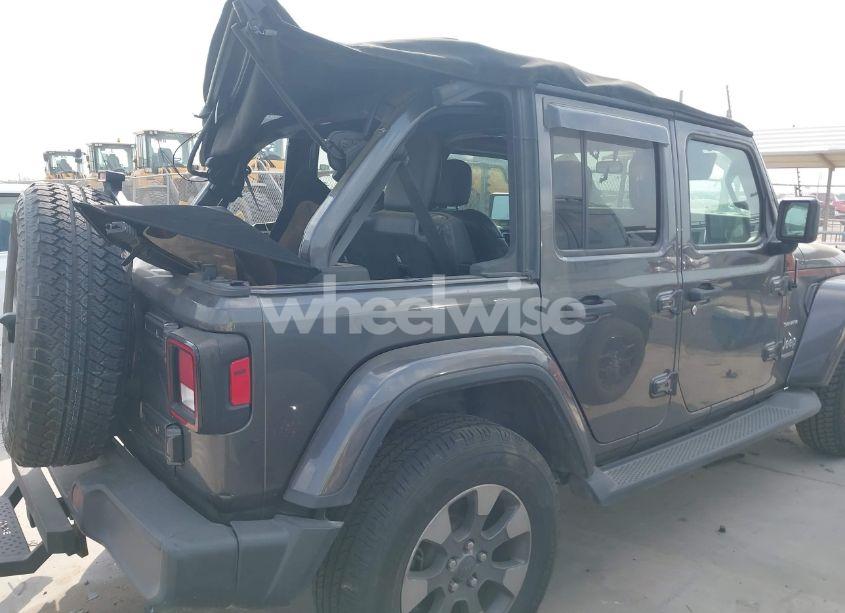 Photo 6 of 2018 Jeep Wrangler UNLIMITED SAHARA 4X4 (VIN 1C4HJXEG5JW194523)