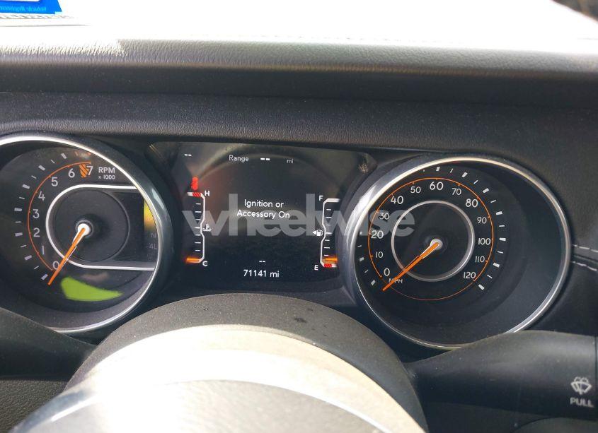 Photo 7 of 2018 Jeep Wrangler UNLIMITED SAHARA 4X4 (VIN 1C4HJXEG5JW194523)