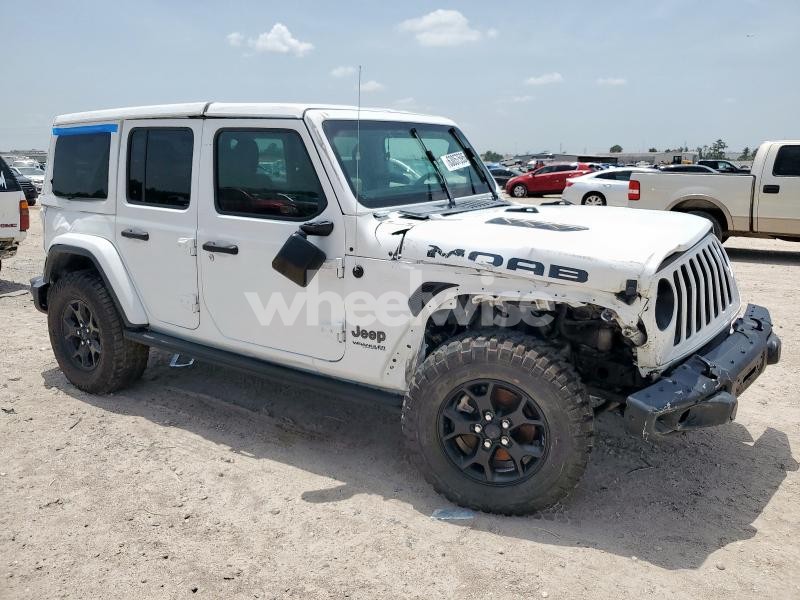 Photo 3 of 2018 JEEP WRANGLER UNLIMITED SAHARA (VIN 1C4HJXEG5JW294430)