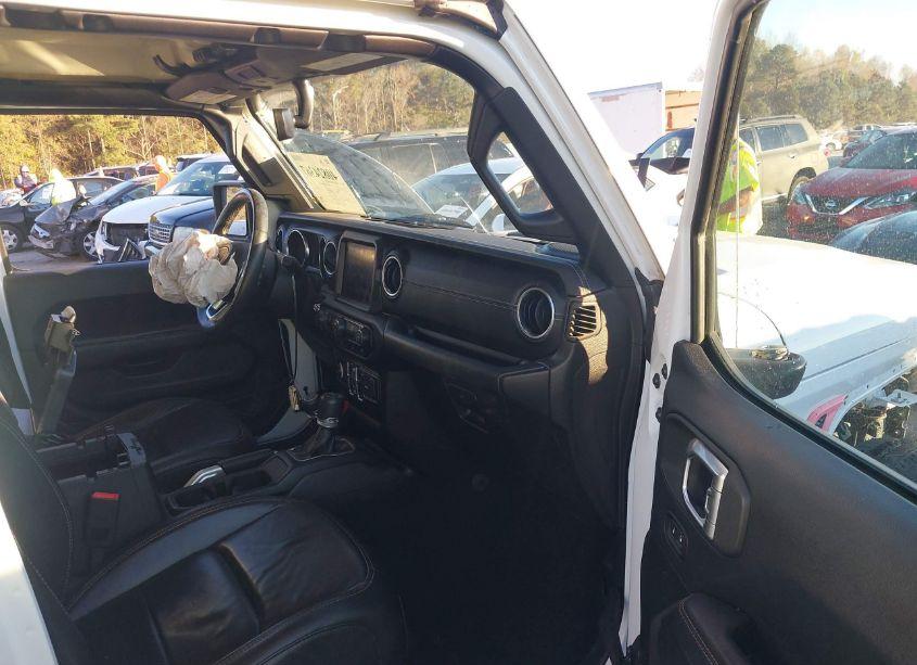 Photo 5 of 2019 Jeep Wrangler UNLIMITED SAHARA 4X4 (VIN 1C4HJXEG5KW531547)