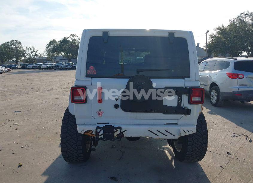 Photo 16 of 2019 Jeep Wrangler UNLIMITED SAHARA (VIN 1C4HJXEG5KW600740)