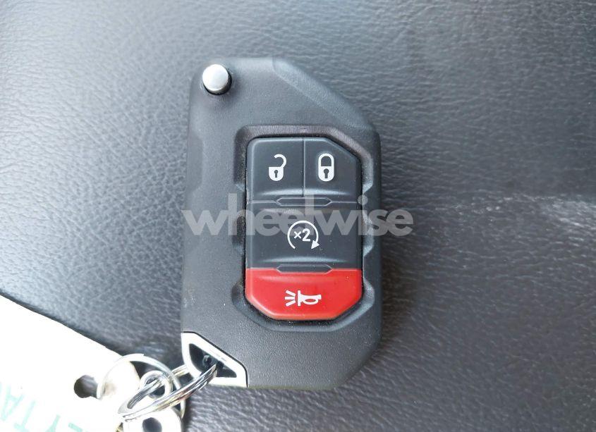 Photo 11 of 2020 Jeep Wrangler UNLIMITED SAHARA ALTITUDE 4X4 (VIN 1C4HJXEG5LW288078)