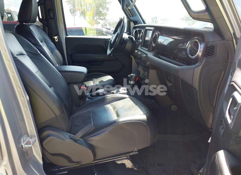 Photo 5 of 2020 Jeep Wrangler UNLIMITED SAHARA ALTITUDE 4X4 (VIN 1C4HJXEG5LW288078)