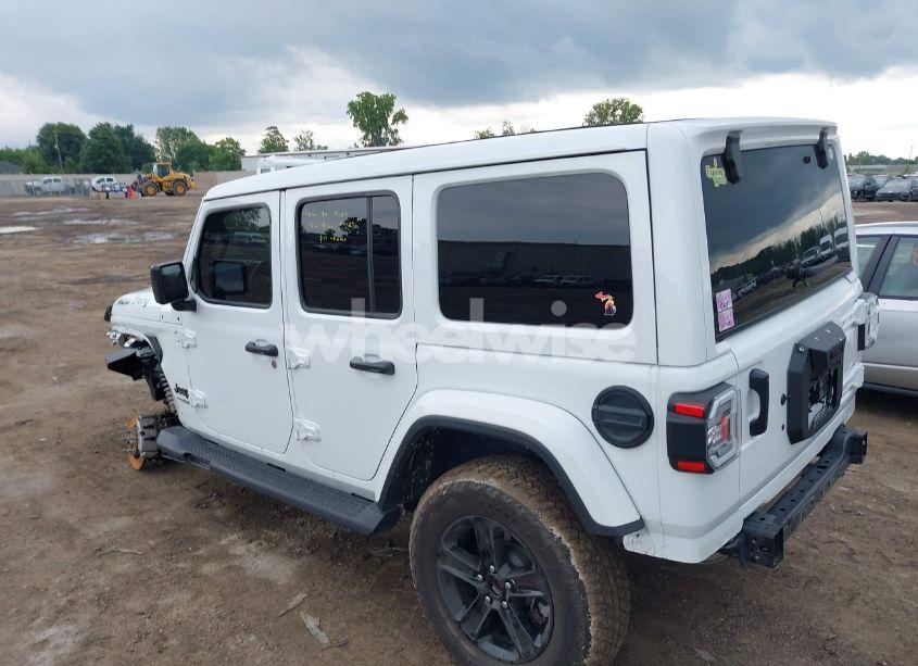Photo 3 of 2021 Jeep Wrangler UNLIMITED SAHARA ALTITUDE 4X4 (VIN 1C4HJXEG5MW764573)