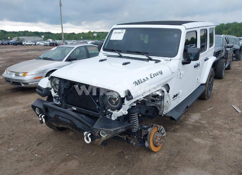 Photo 6 of 2021 Jeep Wrangler UNLIMITED SAHARA ALTITUDE 4X4 (VIN 1C4HJXEG5MW764573)