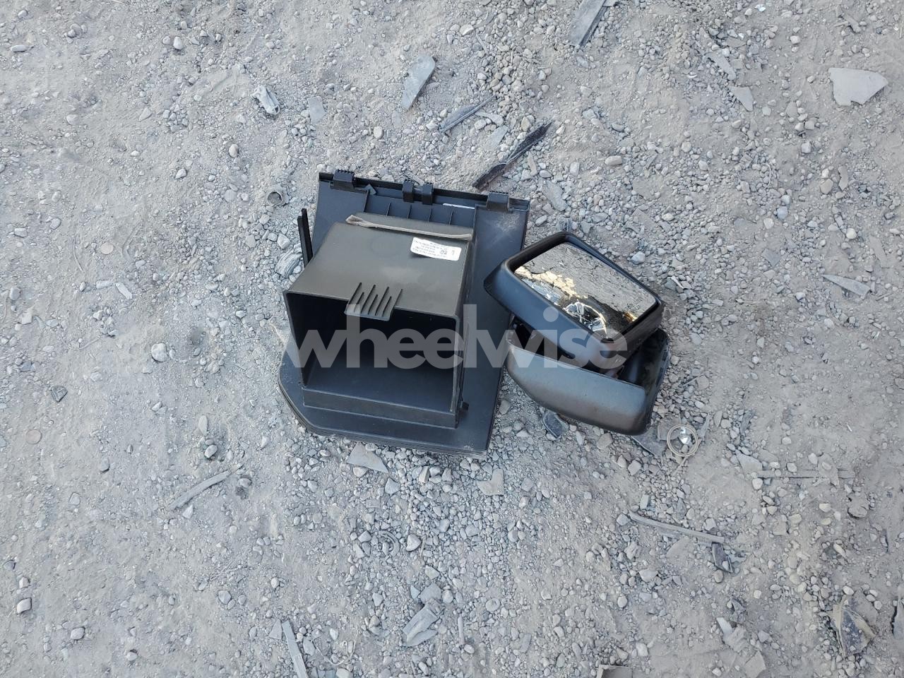 Photo 13 of 2023 JEEP WRANGLER SAHARA (VIN 1C4HJXEG5PW658791)
