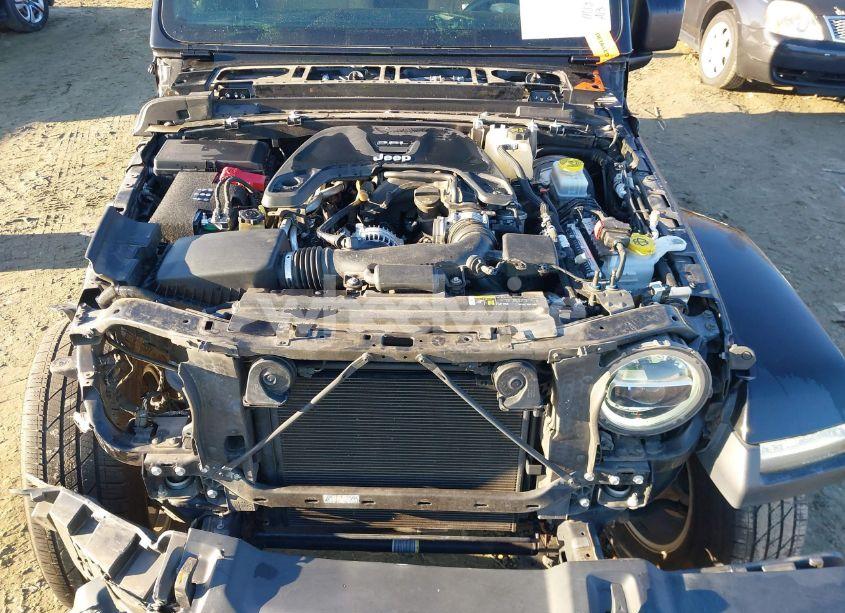 Photo 10 of 2018 Jeep Wrangler UNLIMITED SAHARA 4X4 (VIN 1C4HJXEG6JW115098)