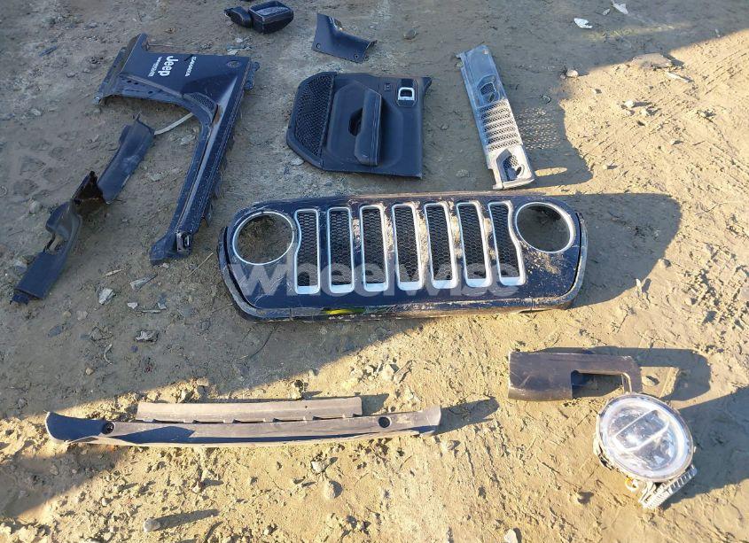 Photo 12 of 2018 Jeep Wrangler UNLIMITED SAHARA 4X4 (VIN 1C4HJXEG6JW115098)