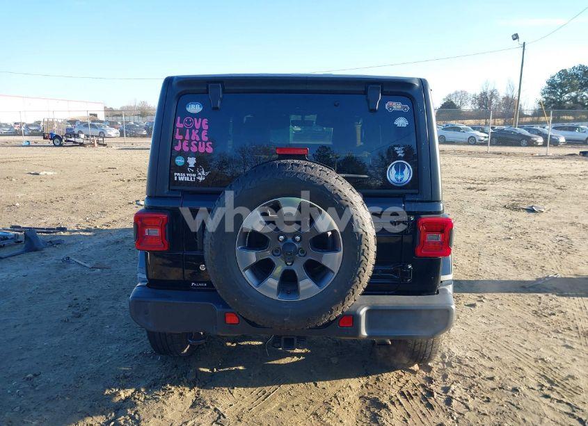 Photo 17 of 2018 Jeep Wrangler UNLIMITED SAHARA 4X4 (VIN 1C4HJXEG6JW115098)