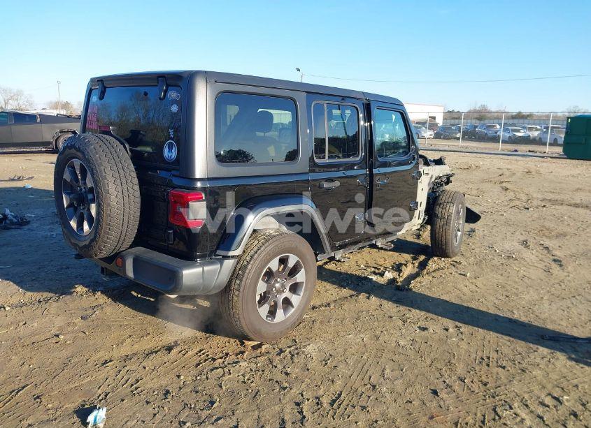 Photo 4 of 2018 Jeep Wrangler UNLIMITED SAHARA 4X4 (VIN 1C4HJXEG6JW115098)