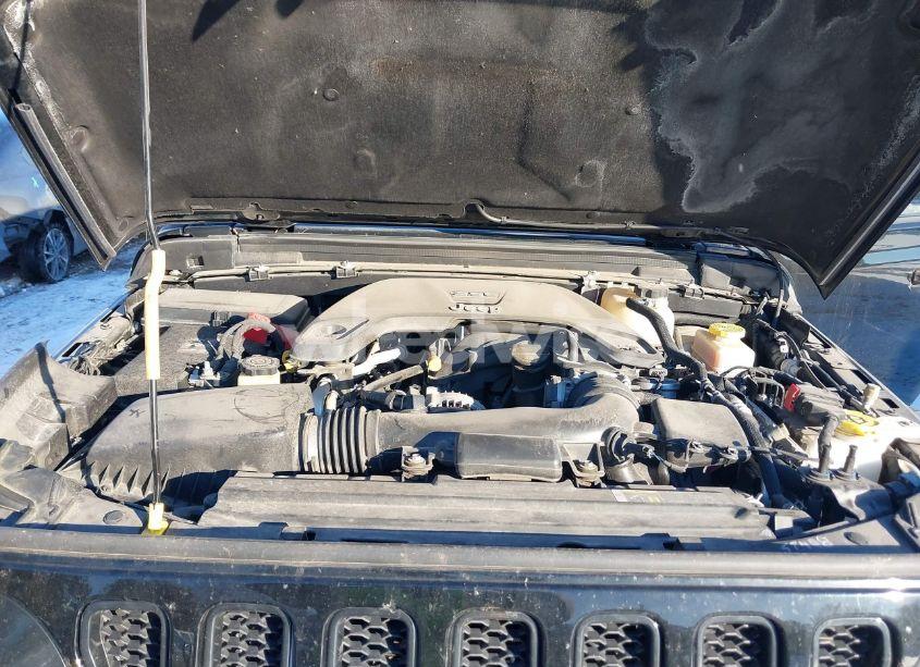 Photo 10 of 2018 Jeep Wrangler UNLIMITED SAHARA 4X4 (VIN 1C4HJXEG6JW223642)