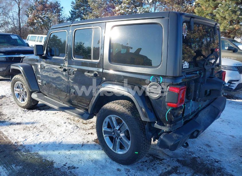 Photo 3 of 2018 Jeep Wrangler UNLIMITED SAHARA 4X4 (VIN 1C4HJXEG6JW223642)