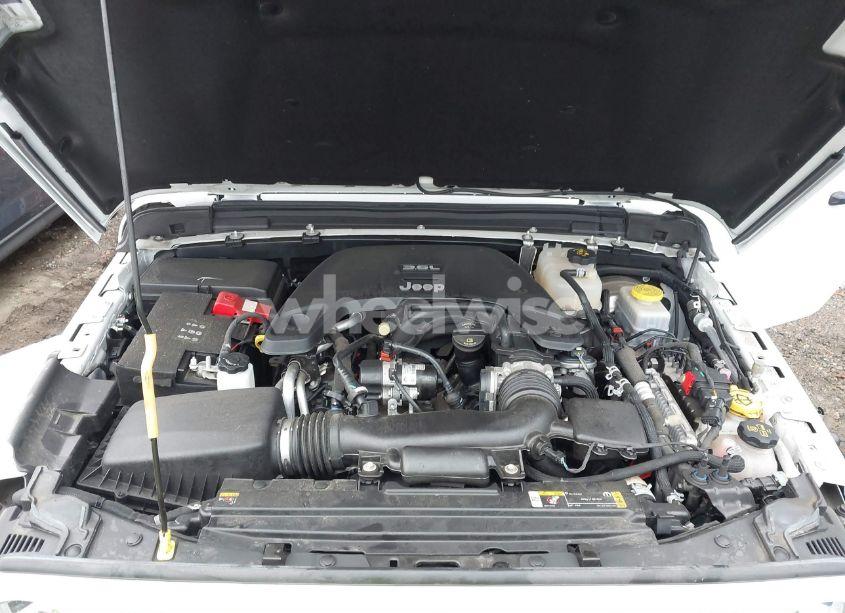 Photo 10 of 2021 Jeep Wrangler UNLIMITED SAHARA 4X4 (VIN 1C4HJXEG6MW751752)