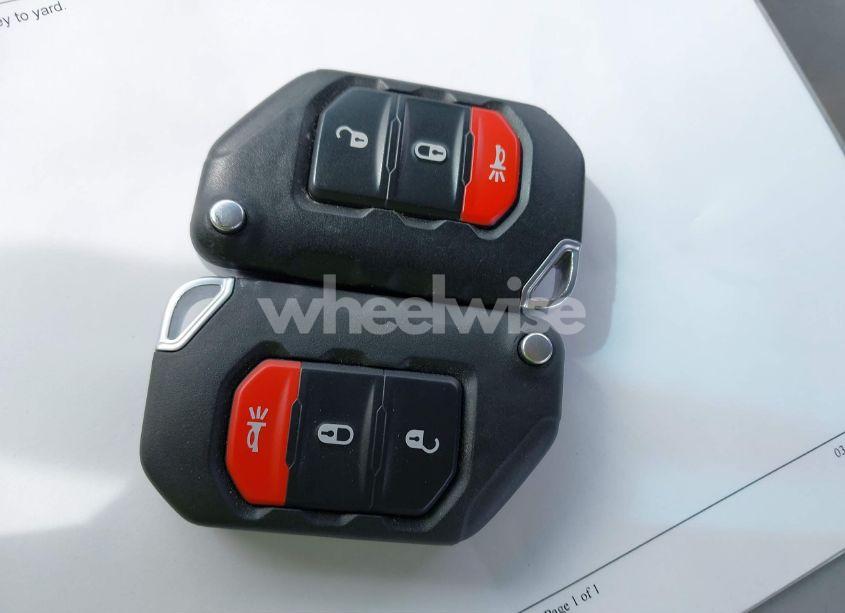 Photo 11 of 2021 Jeep Wrangler UNLIMITED SAHARA 4X4 (VIN 1C4HJXEG6MW751752)