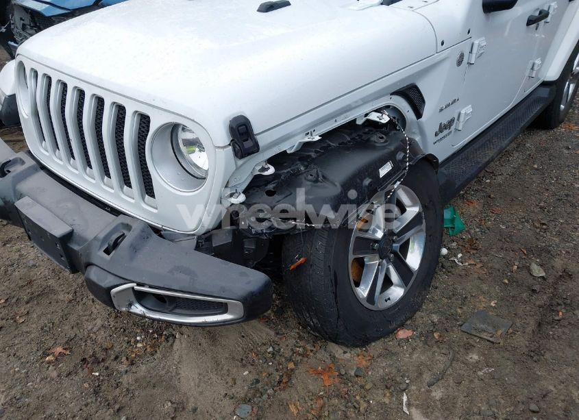 Photo 6 of 2021 Jeep Wrangler UNLIMITED SAHARA 4X4 (VIN 1C4HJXEG6MW751752)