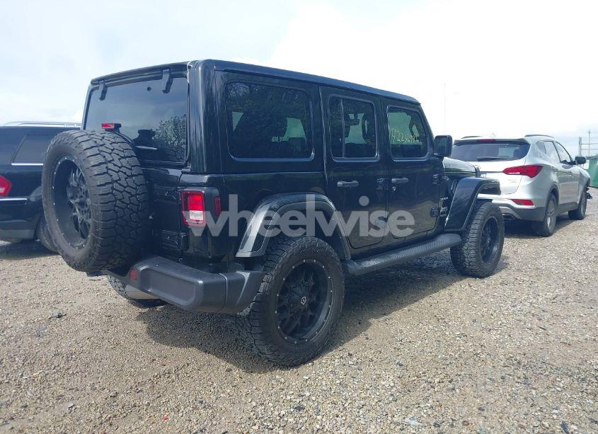 Photo 4 of 2022 Jeep Wrangler UNLIMITED SAHARA 4X4 (VIN 1C4HJXEG6NW195167)