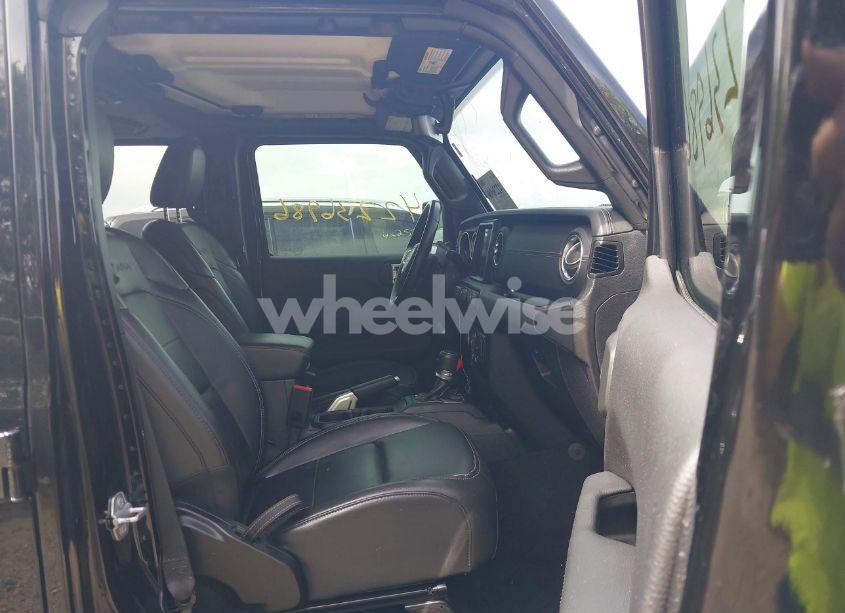 Photo 5 of 2022 Jeep Wrangler UNLIMITED SAHARA 4X4 (VIN 1C4HJXEG6NW195167)