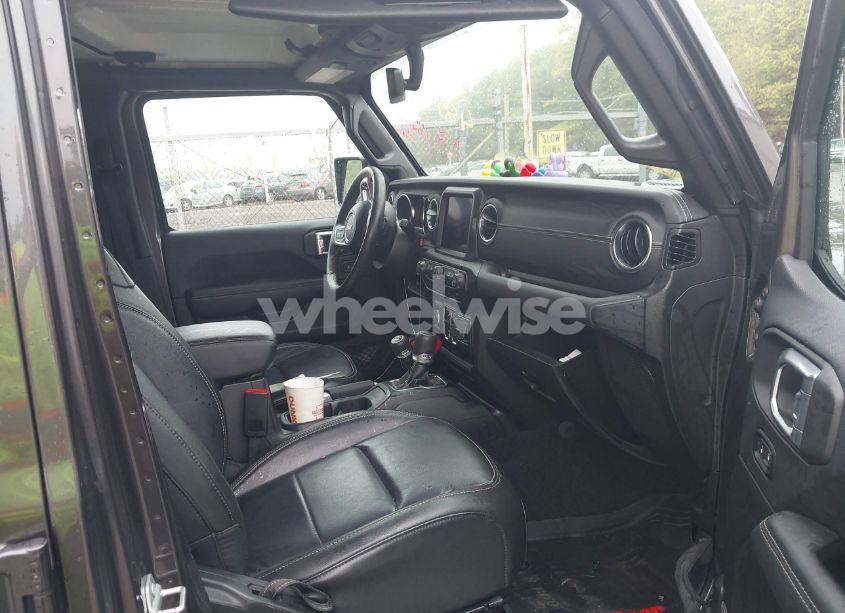 Photo 5 of 2022 Jeep Wrangler UNLIMITED SAHARA 4X4 (VIN 1C4HJXEG6NW267825)