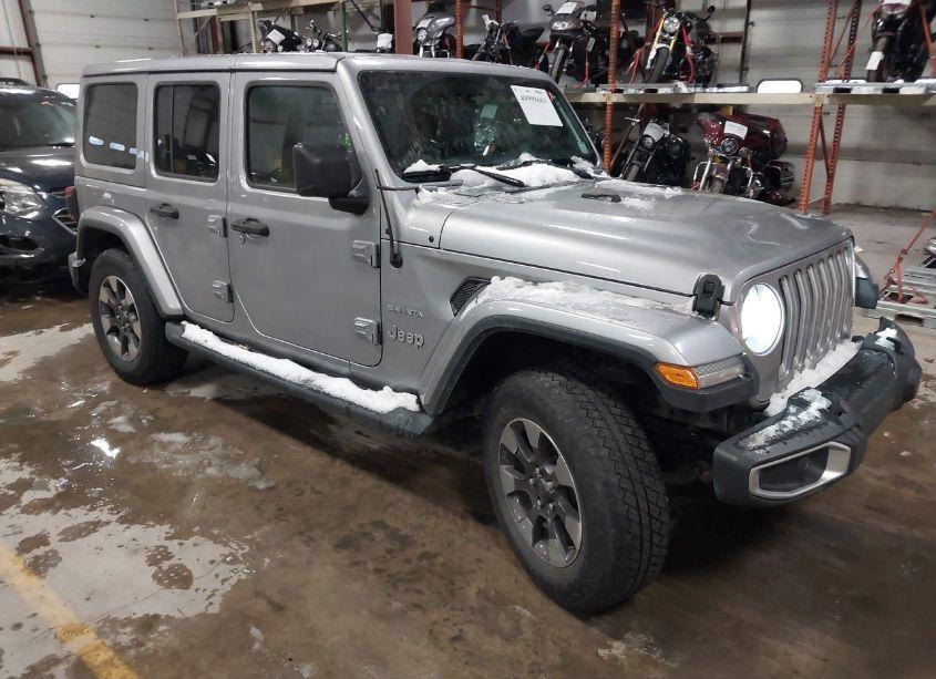 2018 Jeep Wrangler UNLIMITED SAHARA 4X4 (VIN 1C4HJXEG7JW170739) main photo