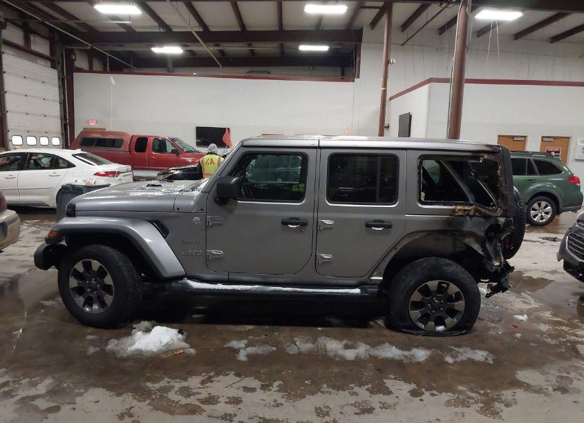 Photo 14 of 2018 Jeep Wrangler UNLIMITED SAHARA 4X4 (VIN 1C4HJXEG7JW170739)