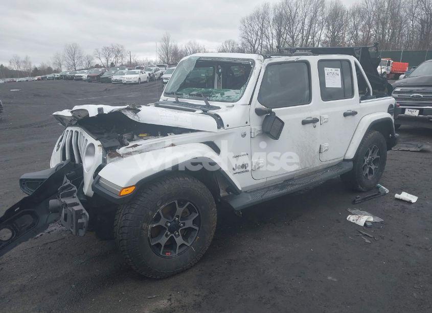 Photo 2 of 2018 Jeep Wrangler UNLIMITED SAHARA 4X4 (VIN 1C4HJXEG7JW186147)