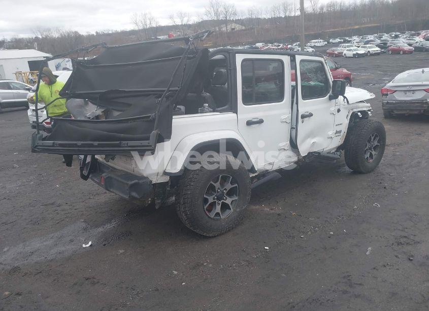Photo 4 of 2018 Jeep Wrangler UNLIMITED SAHARA 4X4 (VIN 1C4HJXEG7JW186147)