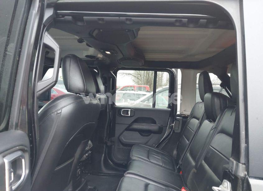 Photo 8 of 2018 Jeep Wrangler UNLIMITED SAHARA 4X4 (VIN 1C4HJXEG7JW205084)