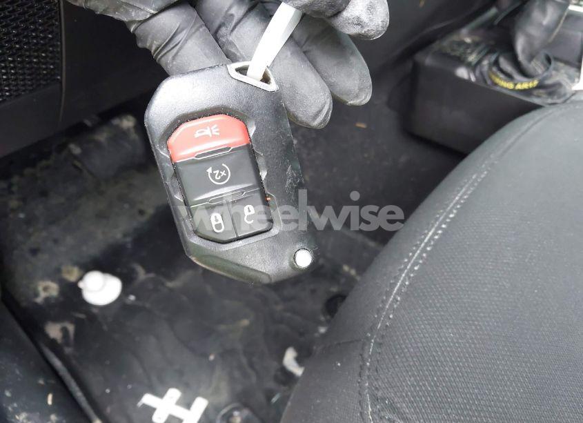 Photo 11 of 2019 Jeep Wrangler UNLIMITED SAHARA 4X4 (VIN 1C4HJXEG7KW633349)