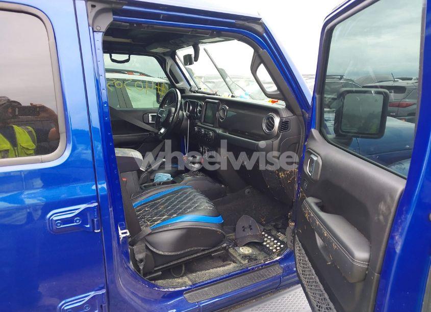 Photo 5 of 2019 Jeep Wrangler UNLIMITED SAHARA 4X4 (VIN 1C4HJXEG7KW633349)