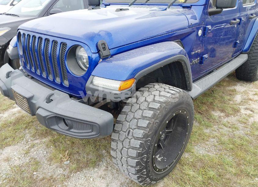 Photo 6 of 2019 Jeep Wrangler UNLIMITED SAHARA 4X4 (VIN 1C4HJXEG7KW633349)