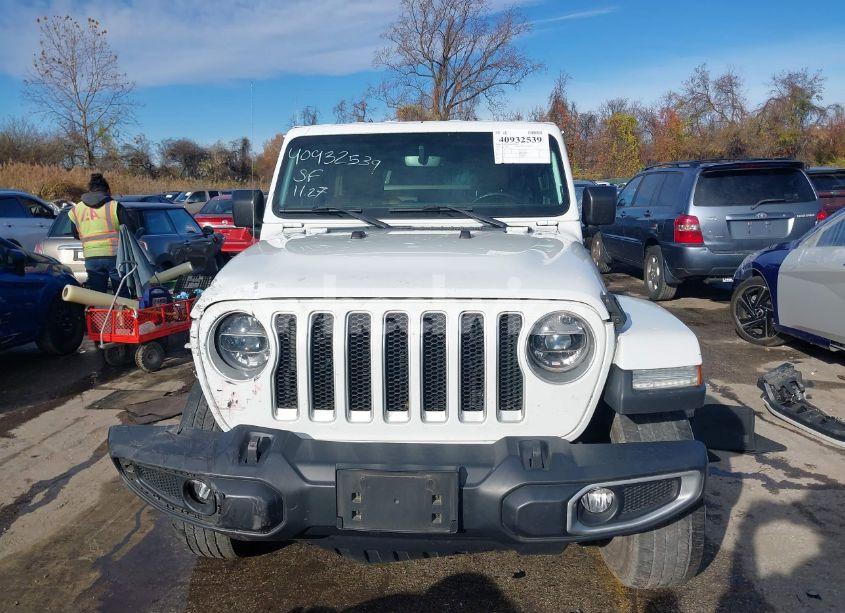 Photo 13 of 2020 Jeep Wrangler UNLIMITED SAHARA 4X4 (VIN 1C4HJXEG7LW196700)