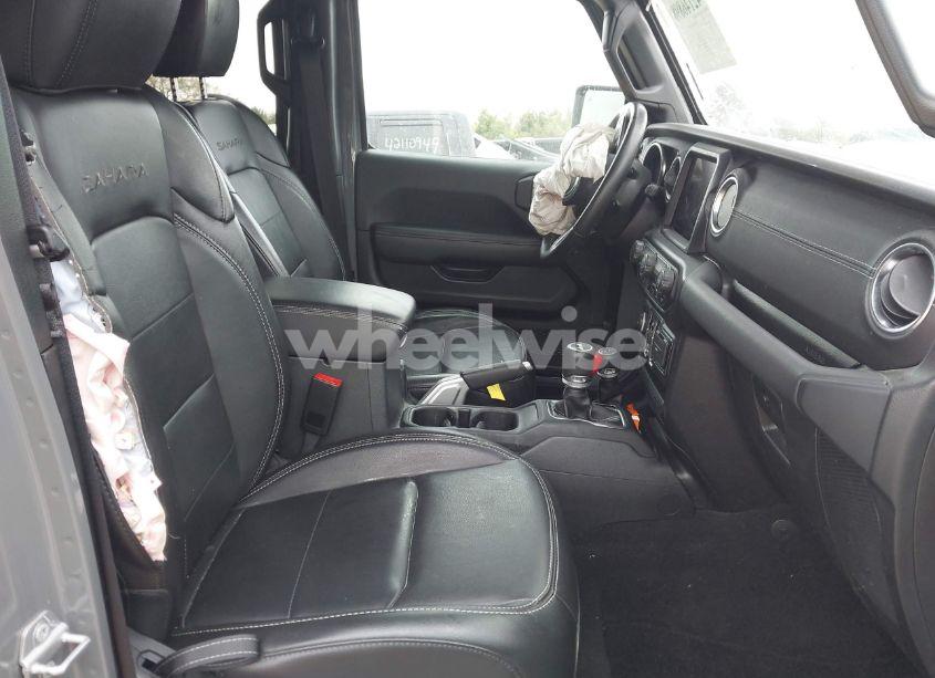 Photo 5 of 2022 Jeep Wrangler UNLIMITED SAHARA 4X4 (VIN 1C4HJXEG7NW138105)