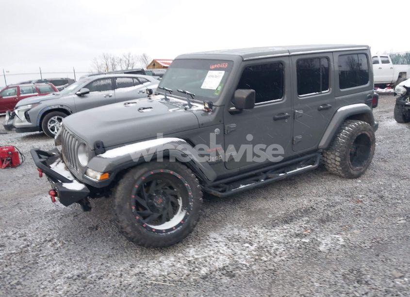 Photo 2 of 2019 Jeep Wrangler UNLIMITED SAHARA 4X4 (VIN 1C4HJXEG8KW533339)