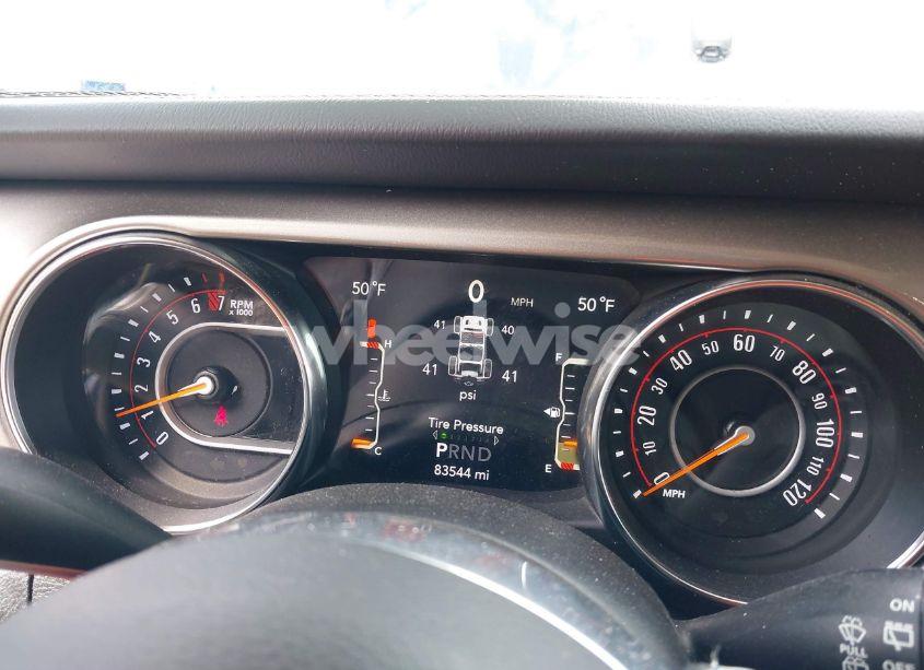 Photo 7 of 2019 Jeep Wrangler UNLIMITED SAHARA (VIN 1C4HJXEG8KW541120)