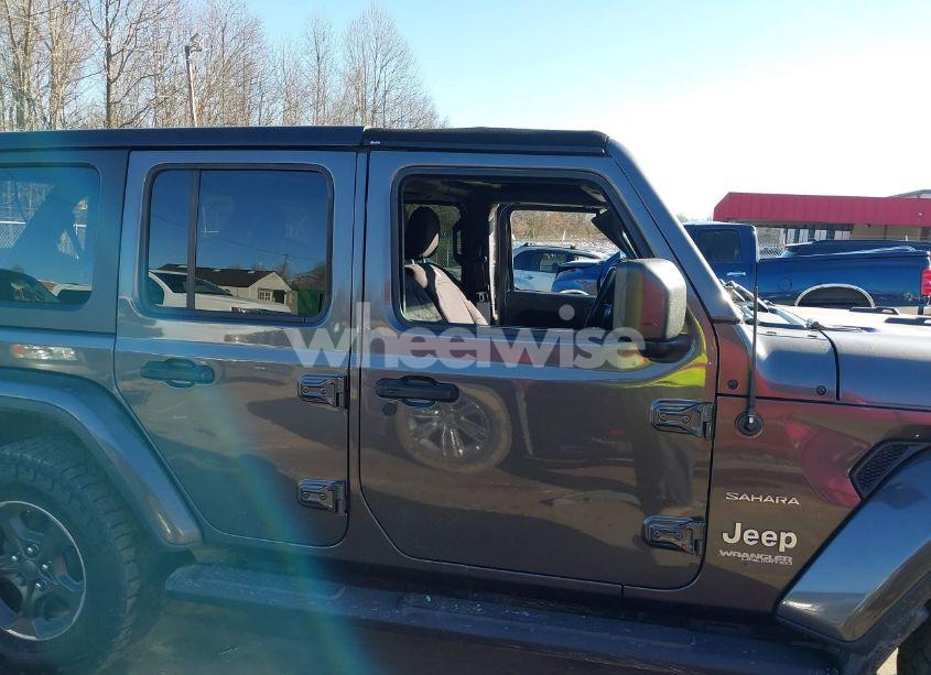 Photo 13 of 2019 Jeep Wrangler UNLIMITED SAHARA 4X4 (VIN 1C4HJXEG8KW621176)