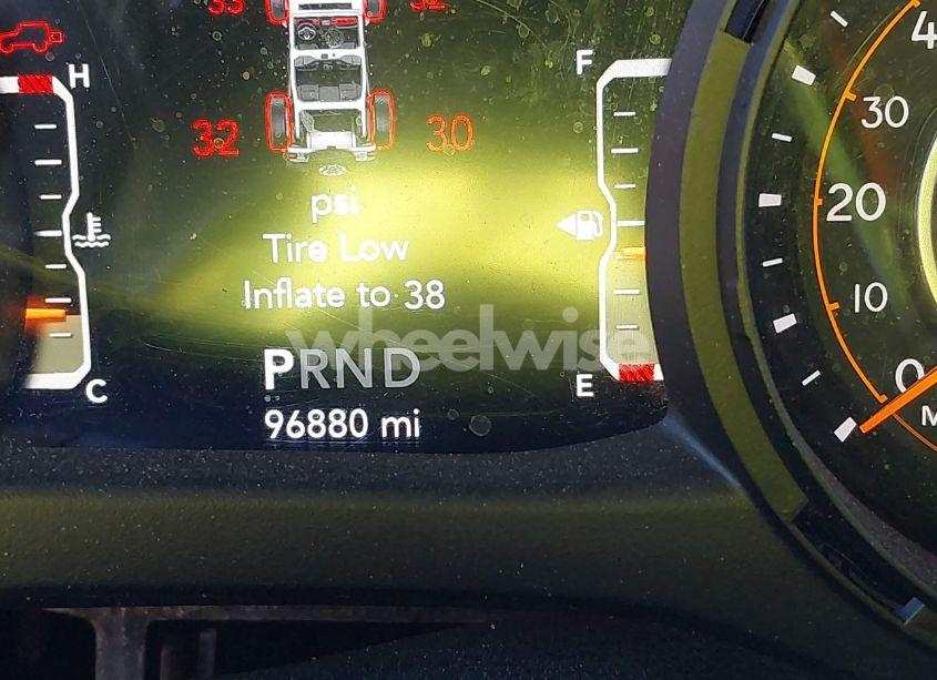 Photo 15 of 2019 Jeep Wrangler UNLIMITED SAHARA 4X4 (VIN 1C4HJXEG8KW621176)