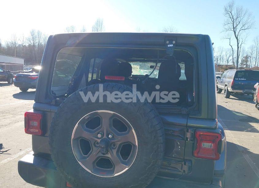 Photo 16 of 2019 Jeep Wrangler UNLIMITED SAHARA 4X4 (VIN 1C4HJXEG8KW621176)