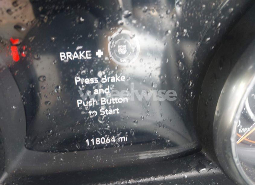 Photo 15 of 2019 Jeep Wrangler UNLIMITED SAHARA 4X4 (VIN 1C4HJXEG8KW627530)