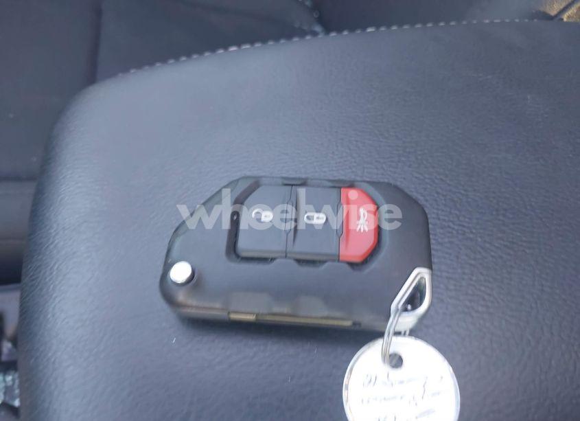 Photo 11 of 2021 Jeep Wrangler UNLIMITED SAHARA 4X4 (VIN 1C4HJXEG8MW576811)