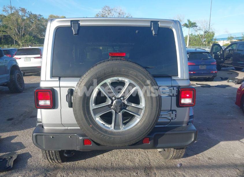 Photo 17 of 2021 Jeep Wrangler UNLIMITED SAHARA 4X4 (VIN 1C4HJXEG8MW576811)