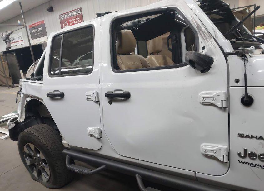 Photo 13 of 2018 Jeep Wrangler UNLIMITED SAHARA 4X4 (VIN 1C4HJXEG9JW209167)