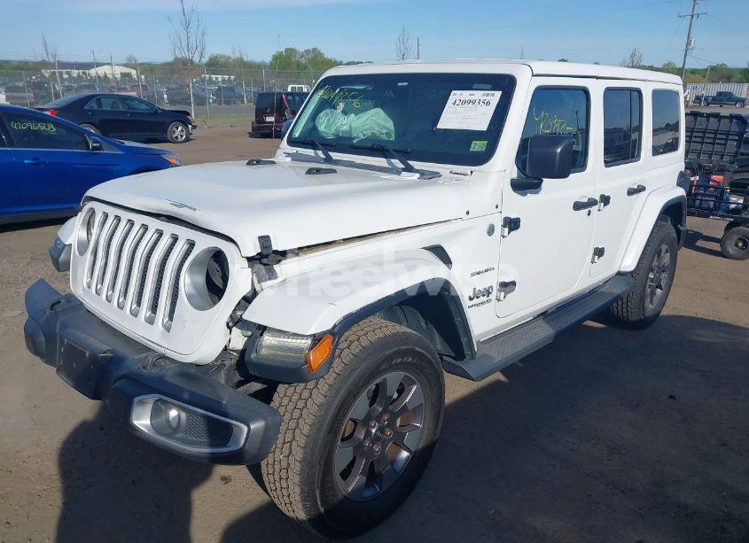 Photo 2 of 2018 Jeep Wrangler UNLIMITED SAHARA 4X4 (VIN 1C4HJXEG9JW227829)