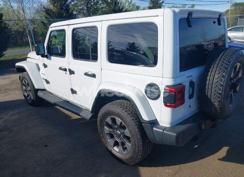 Photo 3 of 2018 Jeep Wrangler UNLIMITED SAHARA 4X4 (VIN 1C4HJXEG9JW227829)