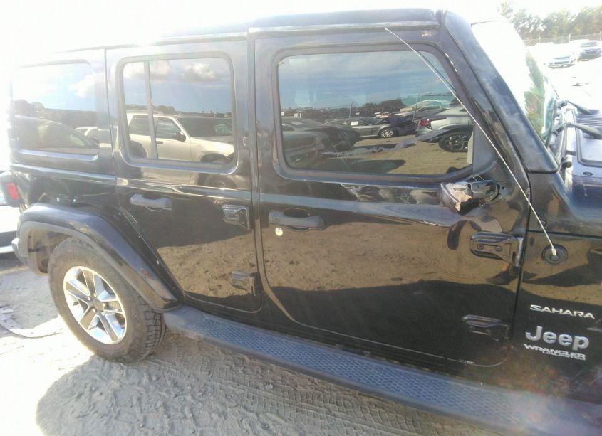 Photo 13 of 2019 Jeep Wrangler UNLIMITED SAHARA 4X4 (VIN 1C4HJXEG9KW525203)