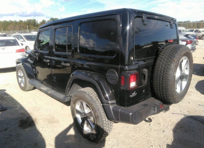 Photo 3 of 2019 Jeep Wrangler UNLIMITED SAHARA 4X4 (VIN 1C4HJXEG9KW525203)