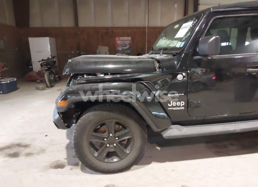 Photo 17 of 2019 Jeep Wrangler UNLIMITED SAHARA 4X4 (VIN 1C4HJXEG9KW579682)